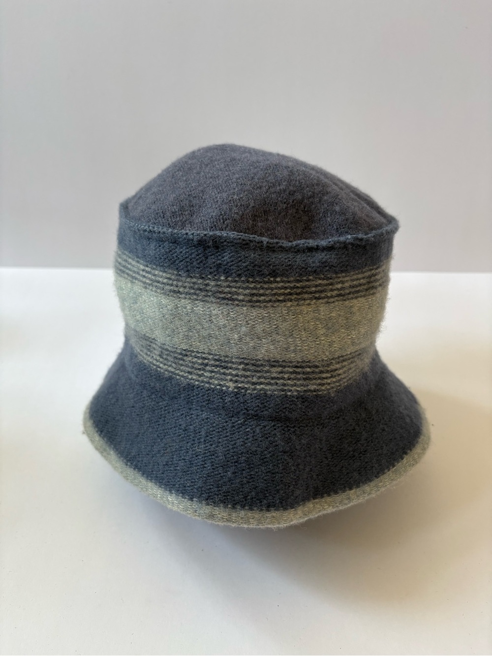 VNTG Pronto Hat Cloche Blue Grey Stripe 100% Knit Boiled Wool Felt Wide Brim